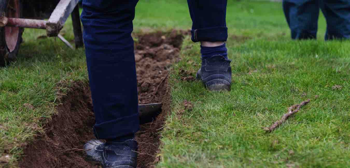 trench with a trenching shovel